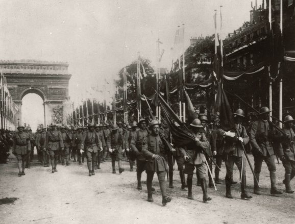 Desfile da Vitória, Paris.